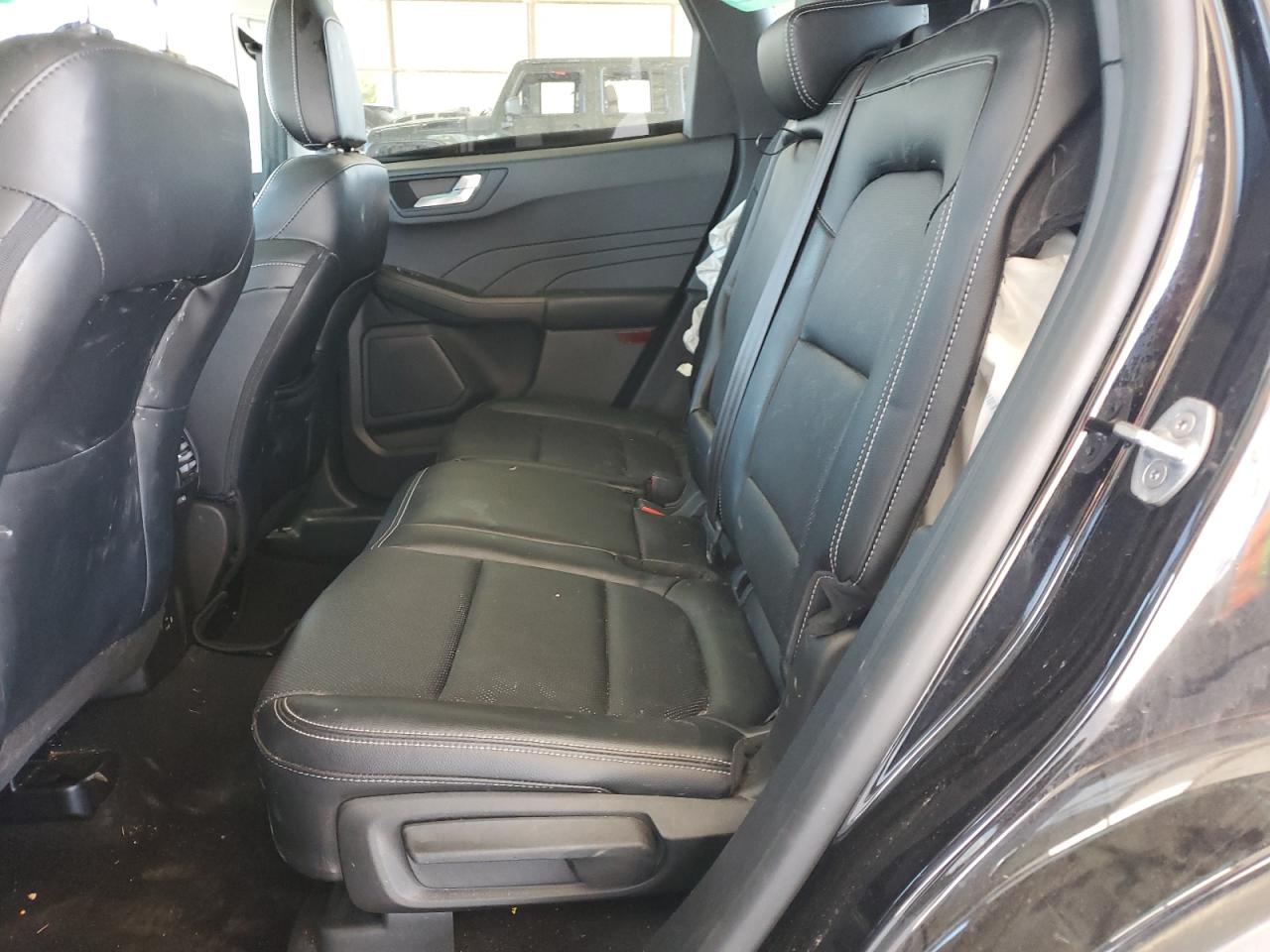 2022 Ford Escape - Image 11