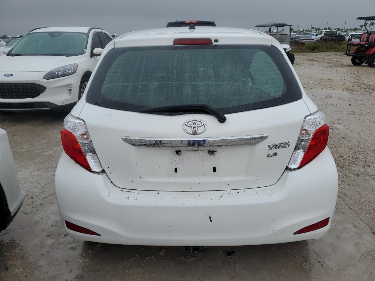 JTDKTUD33CD509587 2012 Toyota Yaris