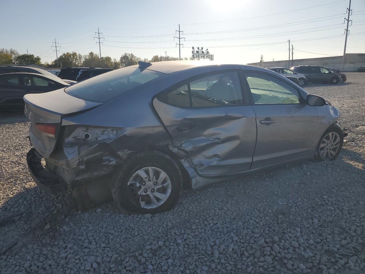2017 Hyundai Elantra - Image 3
