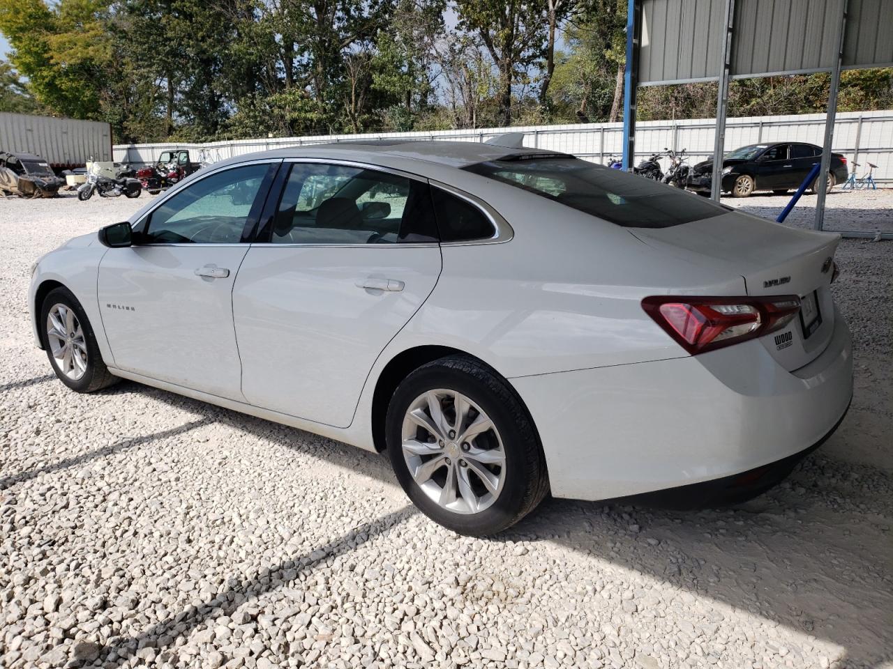 2020 Chevrolet Malibu - Image 2
