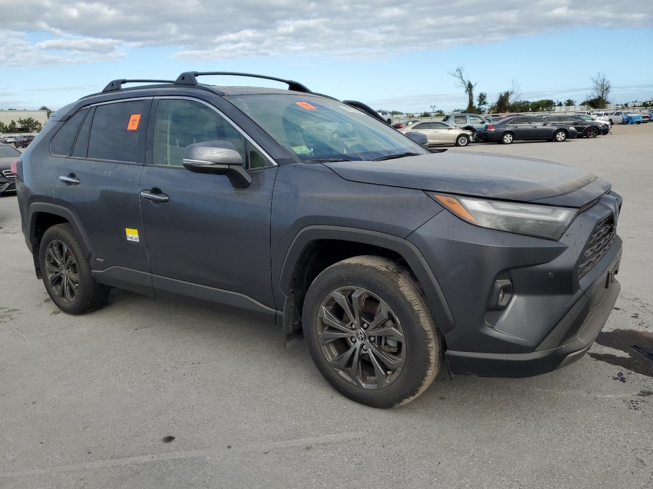 2023 Toyota RAV 4 - Image 4