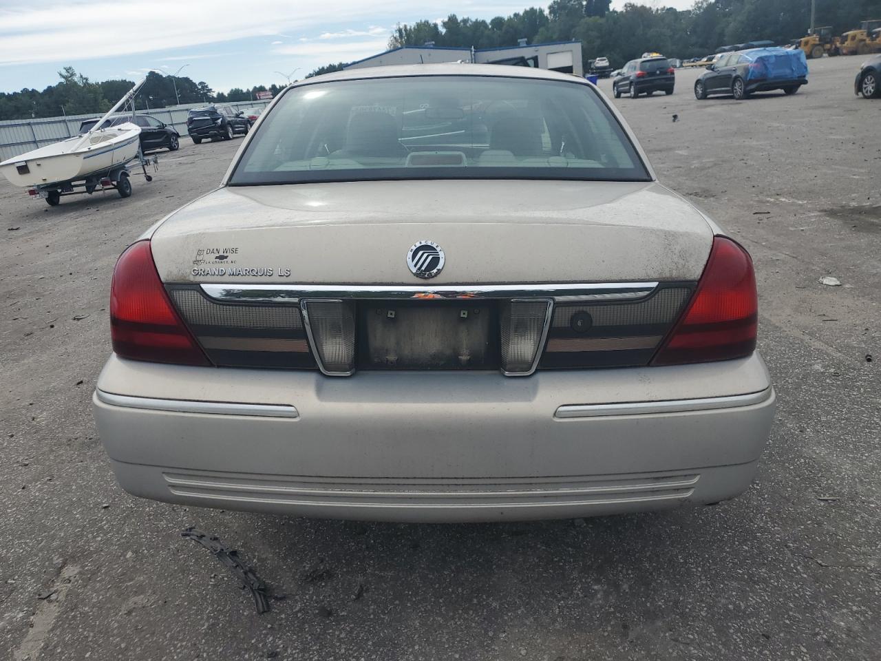 2008 Mercury Grand Marquis Ls VIN: 2MEFM75V68X650569 Lot: 74478394