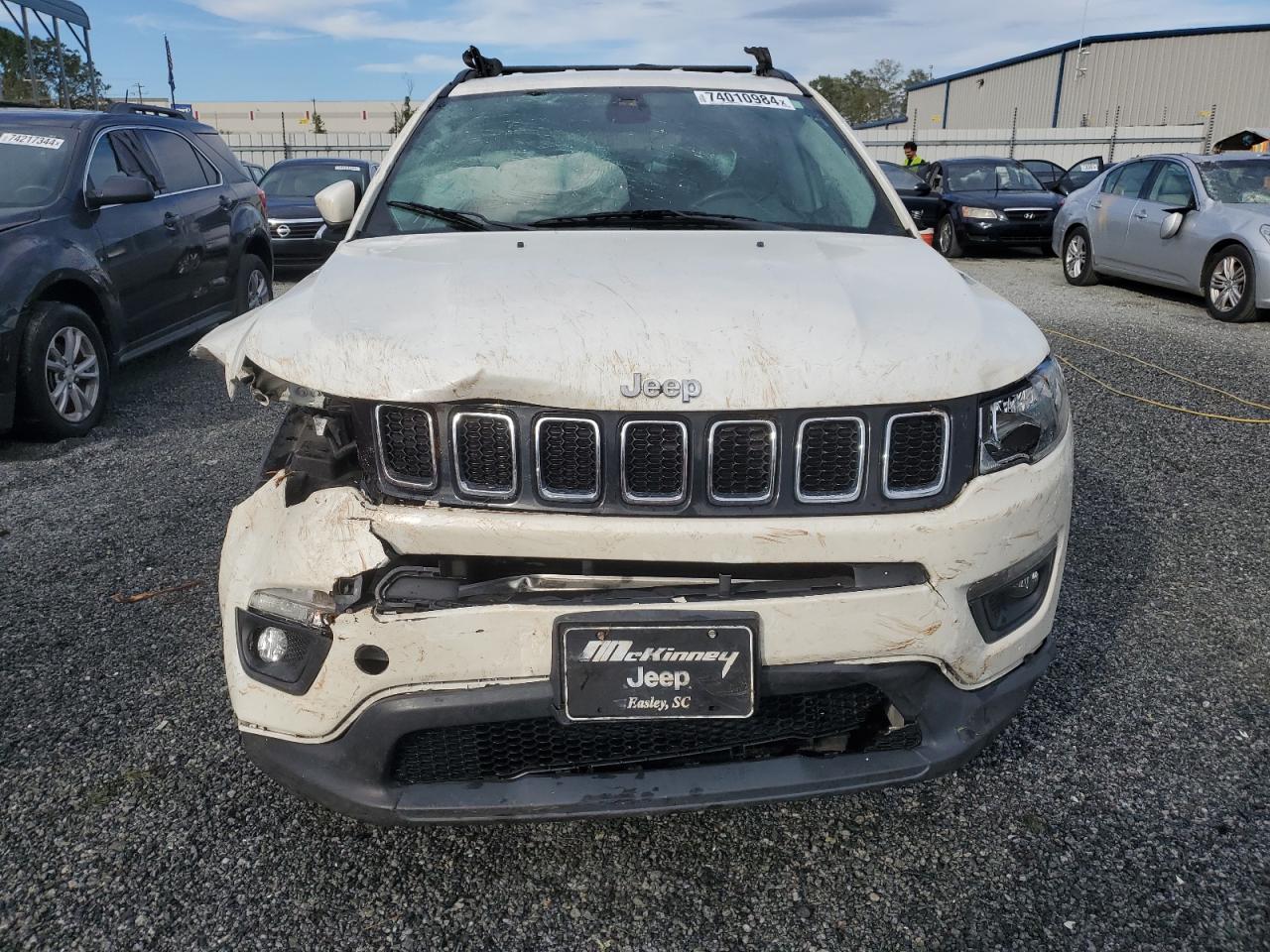 2019 Jeep Compass Latitude VIN: 3C4NJDBB3KT599328 Lot: 74010984