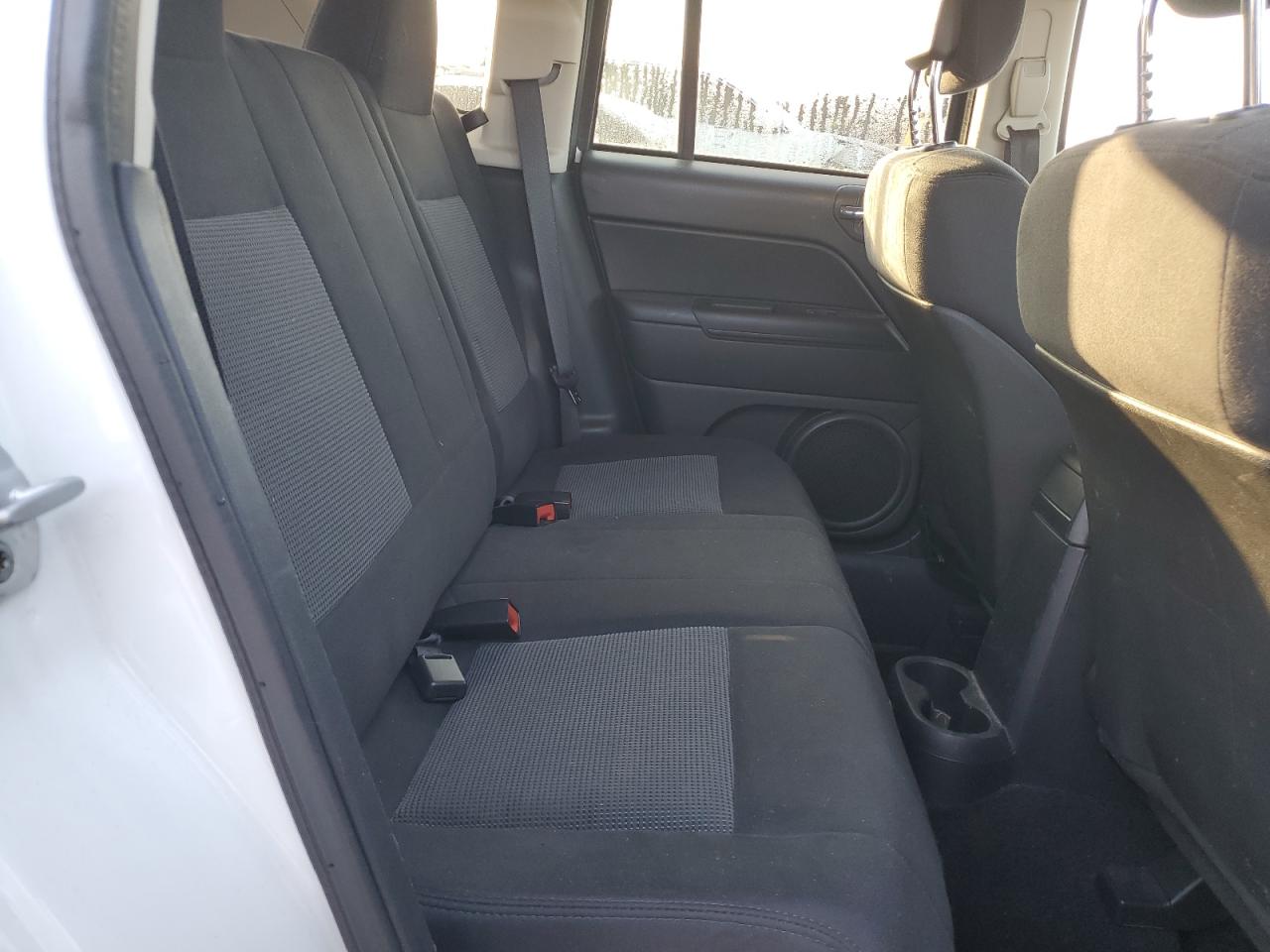 2011 Jeep Compass - Image 10
