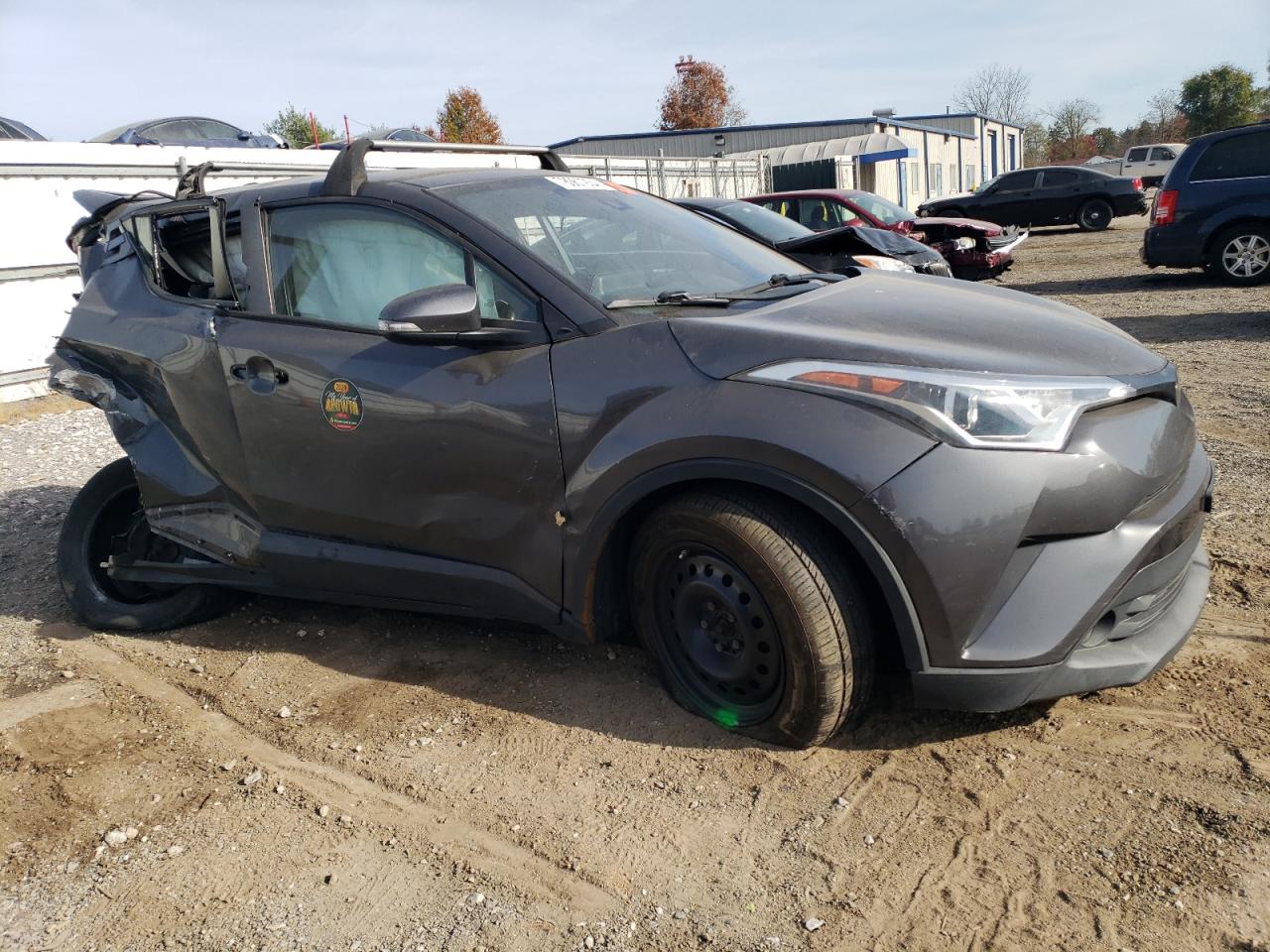 VIN NMTKHMBX8KR071920 2019 TOYOTA C-HR no.4