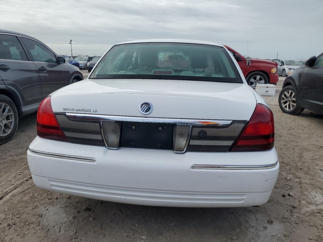 2011 Mercury Grand Marquis Ls VIN: 2MEBM7FV7BX603491 Lot: 73827424