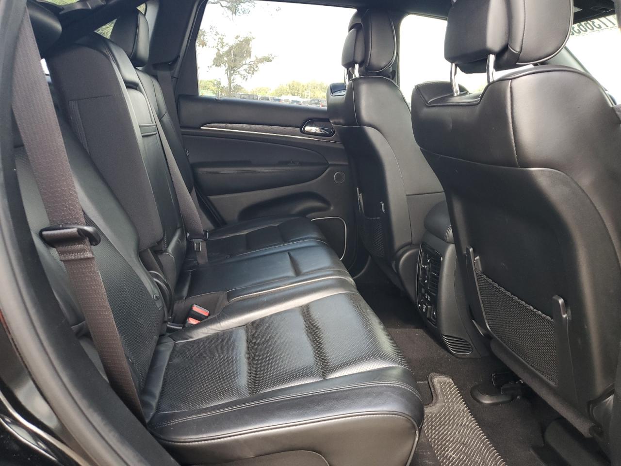 2019 Jeep Grand Cherokee - Image 11
