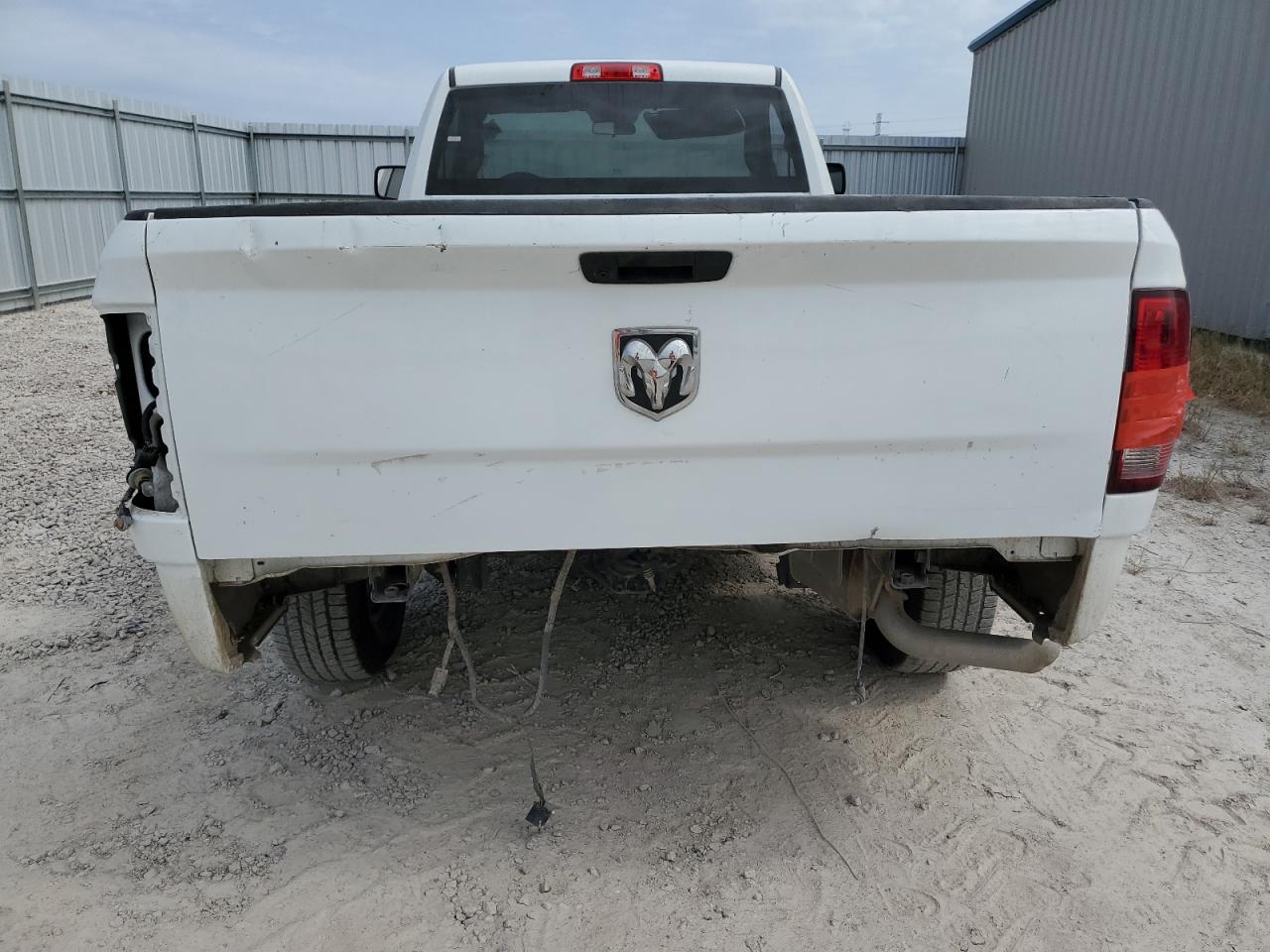 2023 Ram 1500 Classic Tradesman VIN: 3C6JR6DG8PG660790 Lot: 76129704