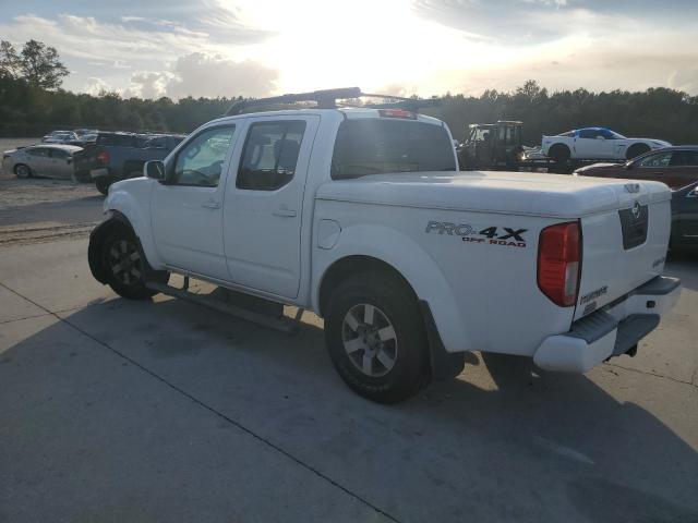 Pickups NISSAN FRONTIER 2012 White