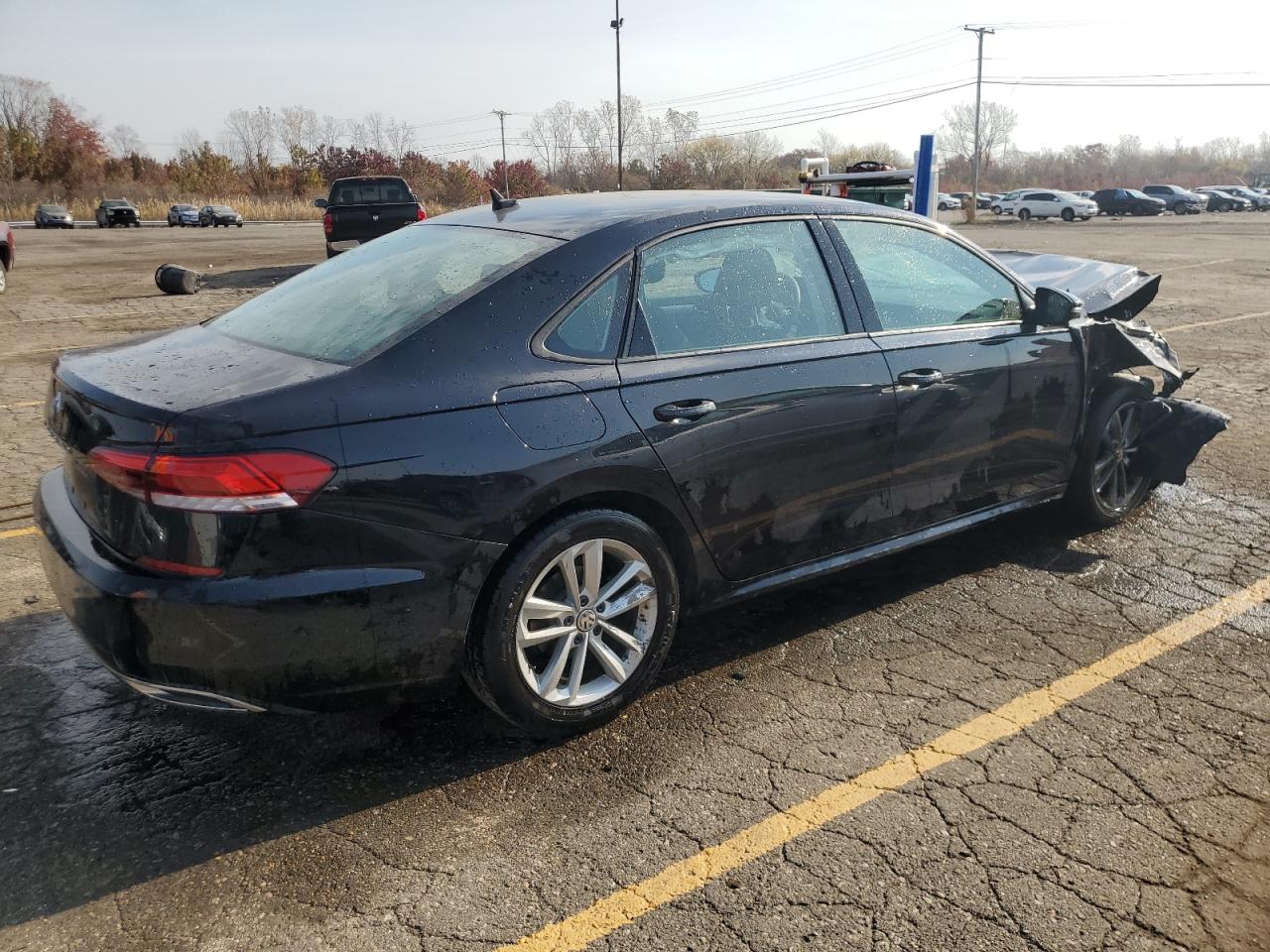2020 Volkswagen Passat - Image 3