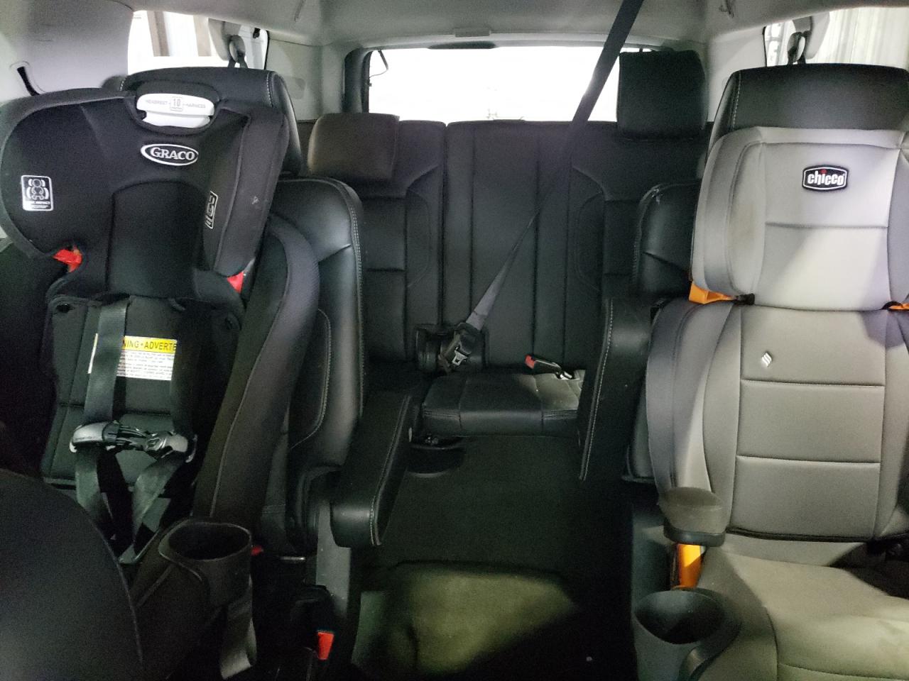 2016 GMC Yukon - Image 10