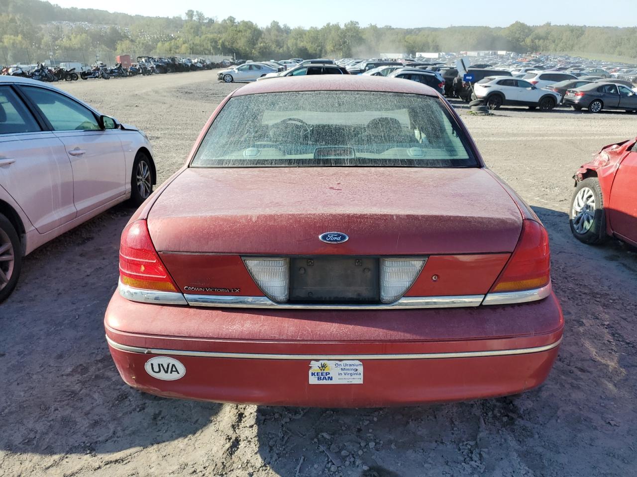 2FAFP74W2YX125453 2000 Ford Crown Victoria Lx