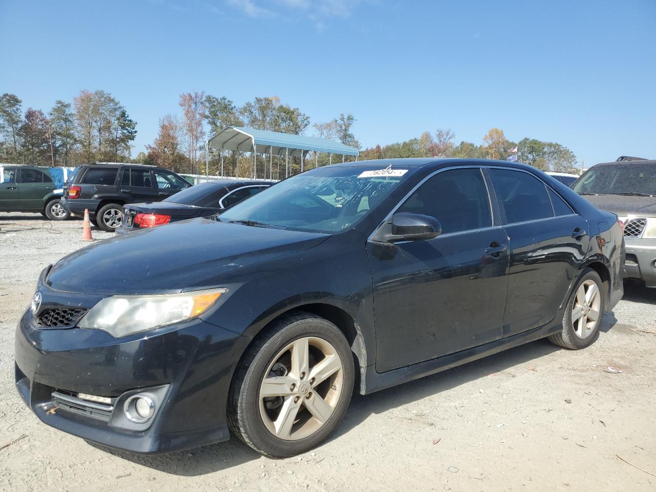 2014 TOYOTA CAMRY