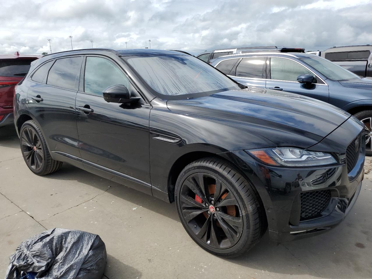 SADCM2BV0HA488253 2017 Jaguar F-Pace S