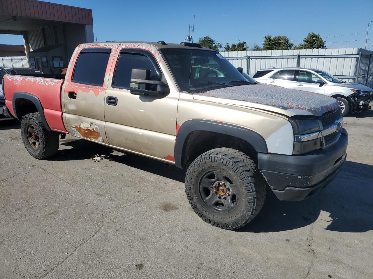 2004 Chevrolet Silverado - Image 4