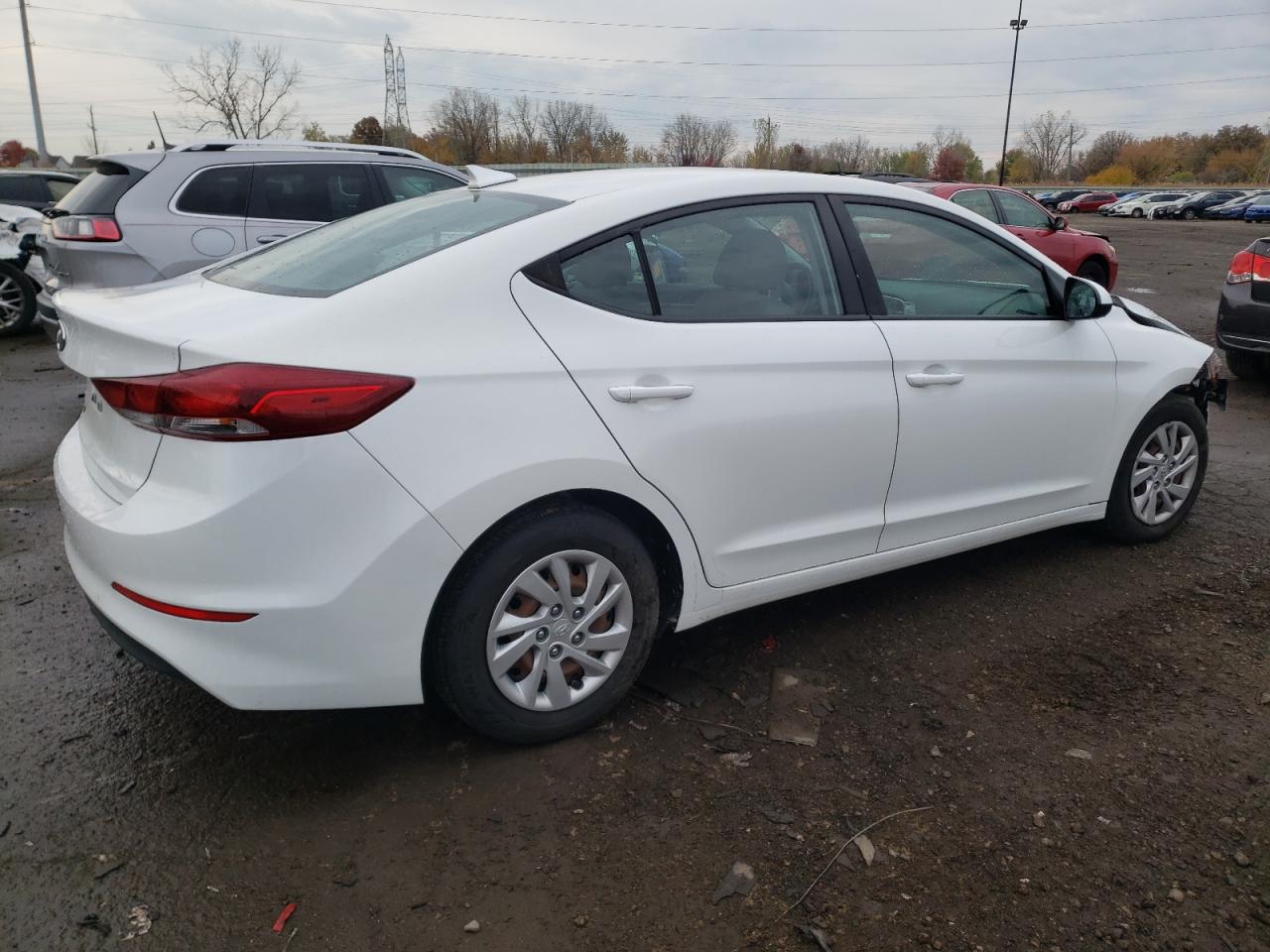 2017 Hyundai Elantra - Image 3