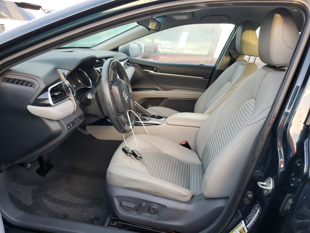 2018 Toyota Camry - Image 7