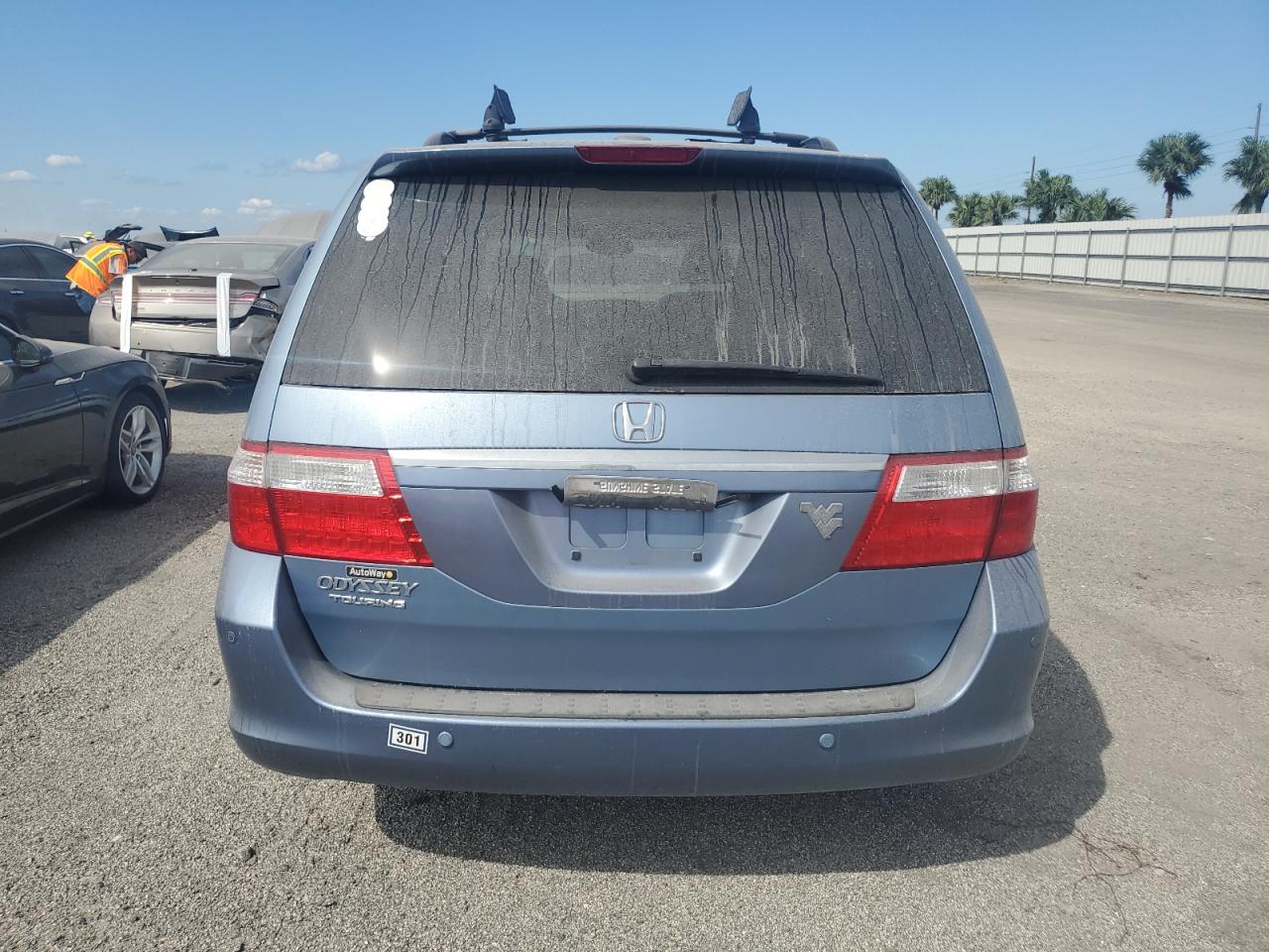 2007 Honda Odyssey Touring VIN: 5FNRL38807B108785 Lot: 74854614