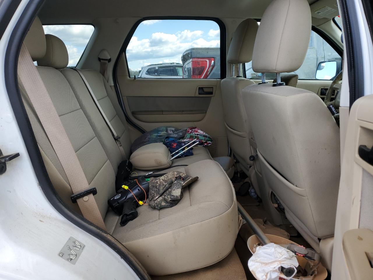 2010 Ford Escape - Image 10