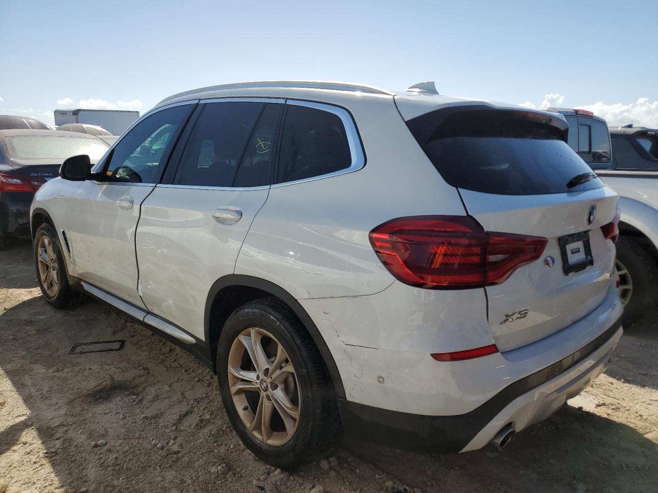 VIN 5UXTY3C08M9D90822 2021 BMW X3 no.2