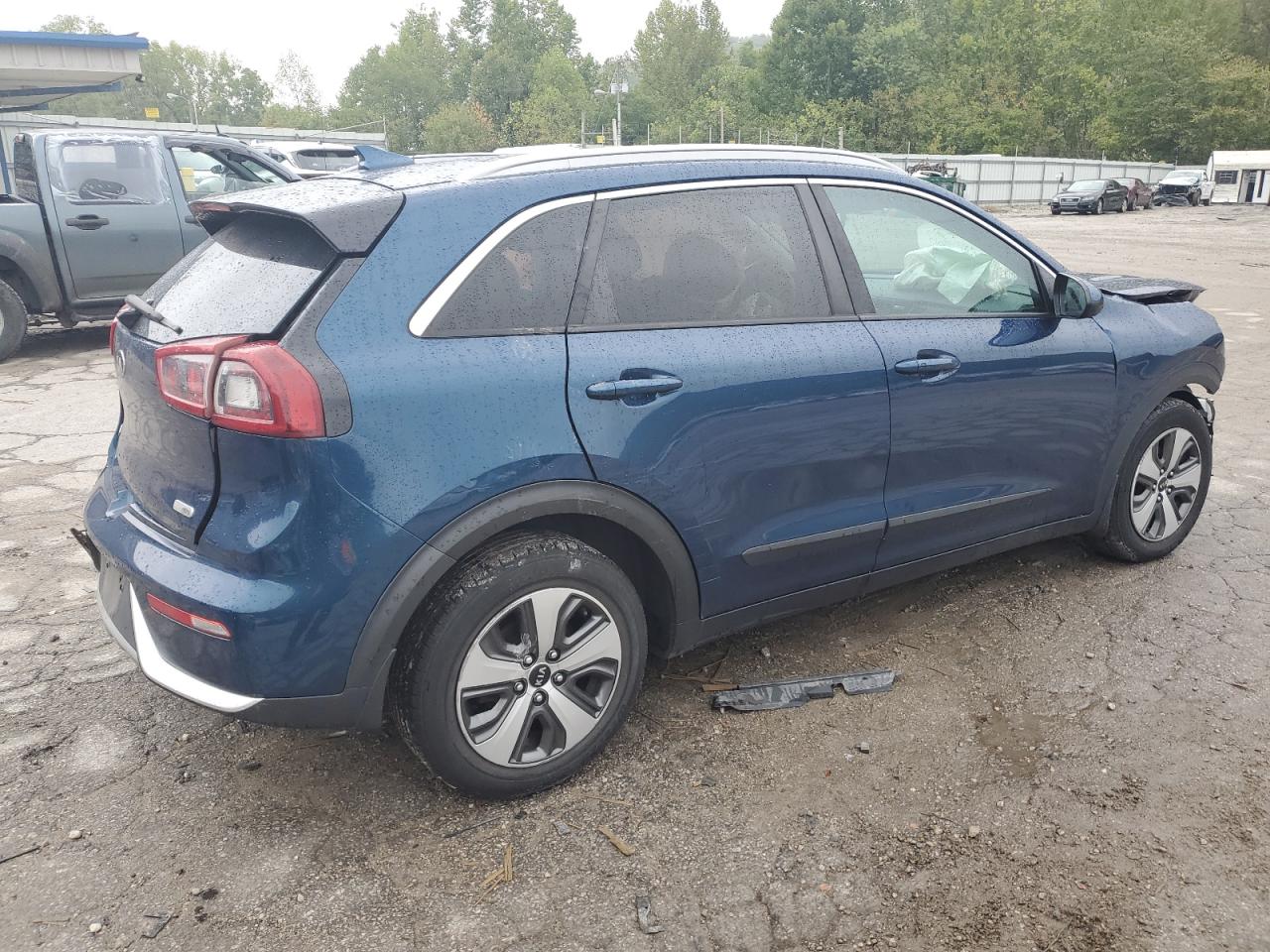 2017 Kia Niro - Image 3