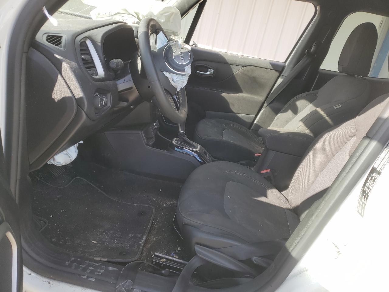 2021 Jeep Renegade - Image 7