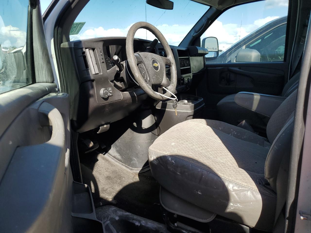 2012 Chevrolet Express - Image 7