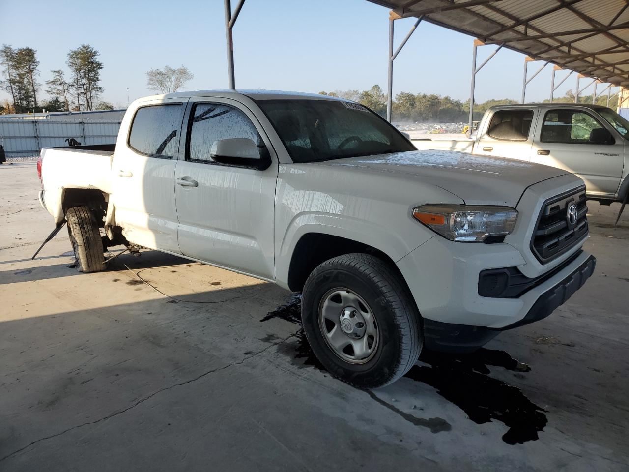 VIN 5TFAX5GN9HX101247 2017 TOYOTA TACOMA no.4