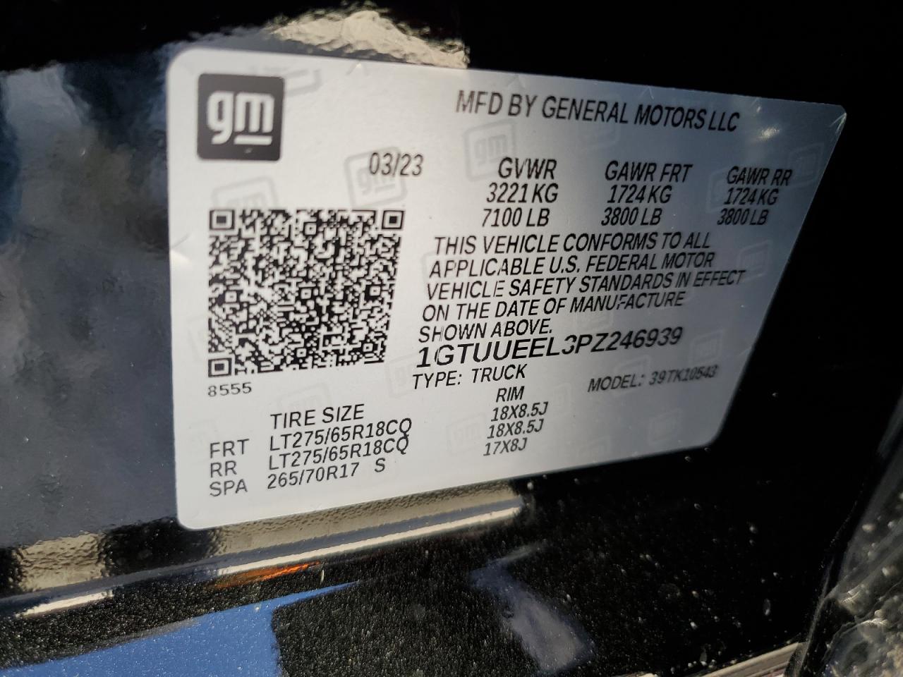 1GTUUEEL3PZ246939 2023 GMC Sierra K1500 At4