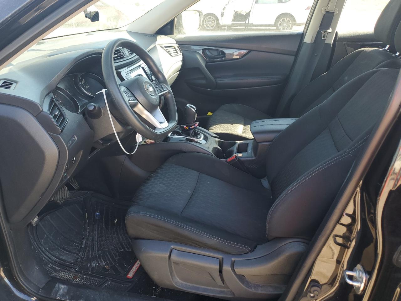 2020 Nissan Rogue - Image 7