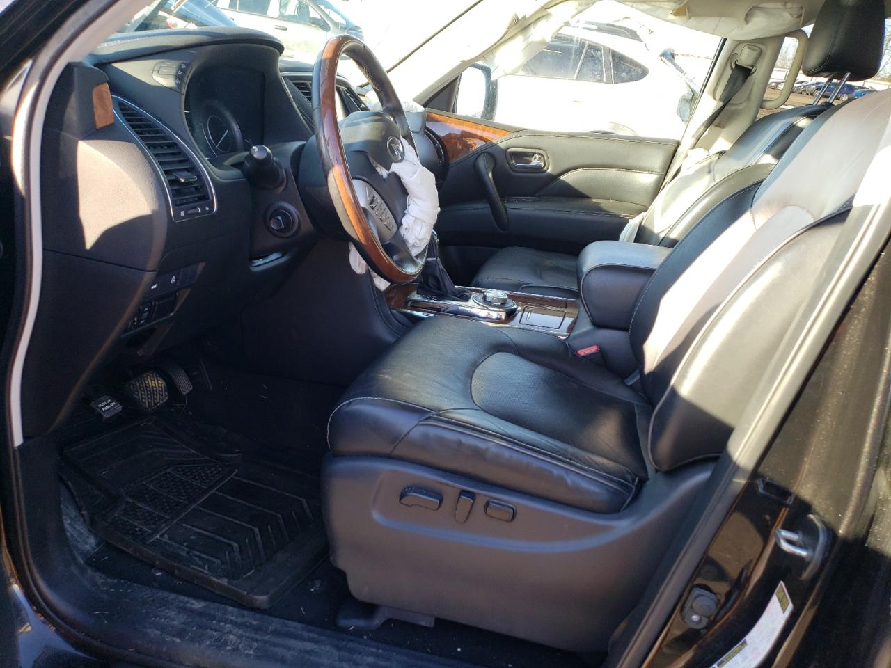 2019 Infiniti QX80 - Image 7