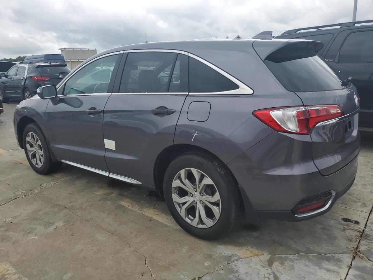 5J8TB4H71JL000137 2018 Acura Rdx Advance