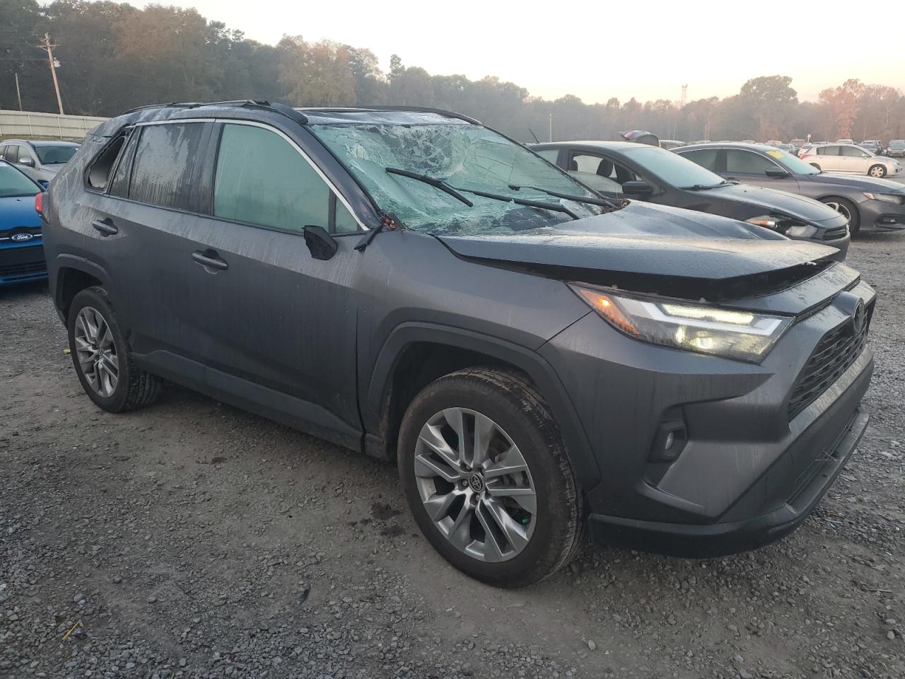 2022 Toyota RAV 4 - Image 4