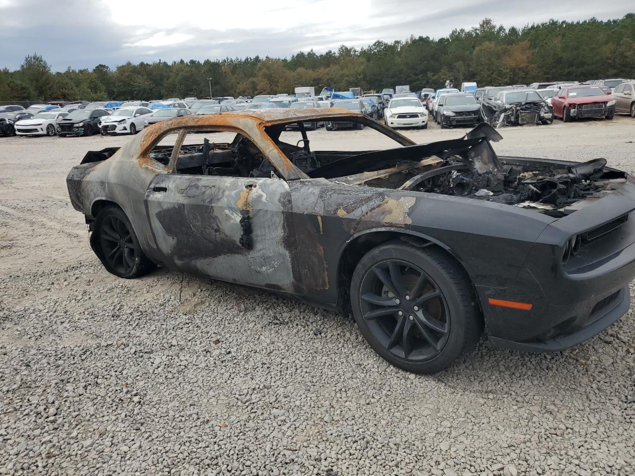 2016 Dodge Challenger - Image 4