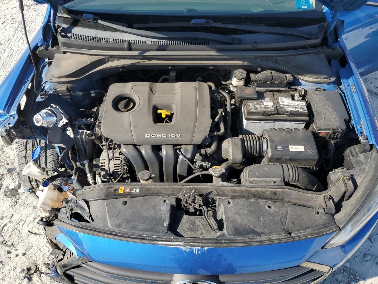 2017 Hyundai Elantra - Image 11