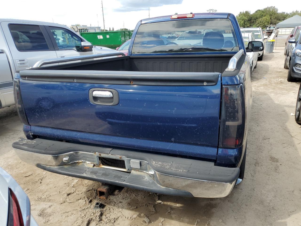 2000 Chevrolet Silverado C1500 VIN: 1GCEC14V1YZ223423 Lot: 74872914