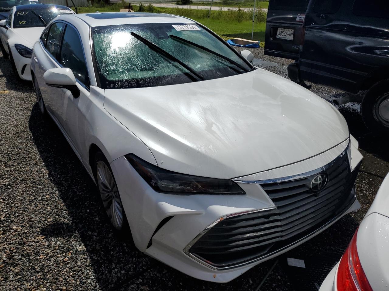 2021 Toyota Avalon - Image 5
