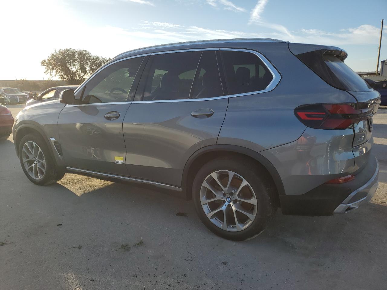 2024 BMW X5 - Image 2