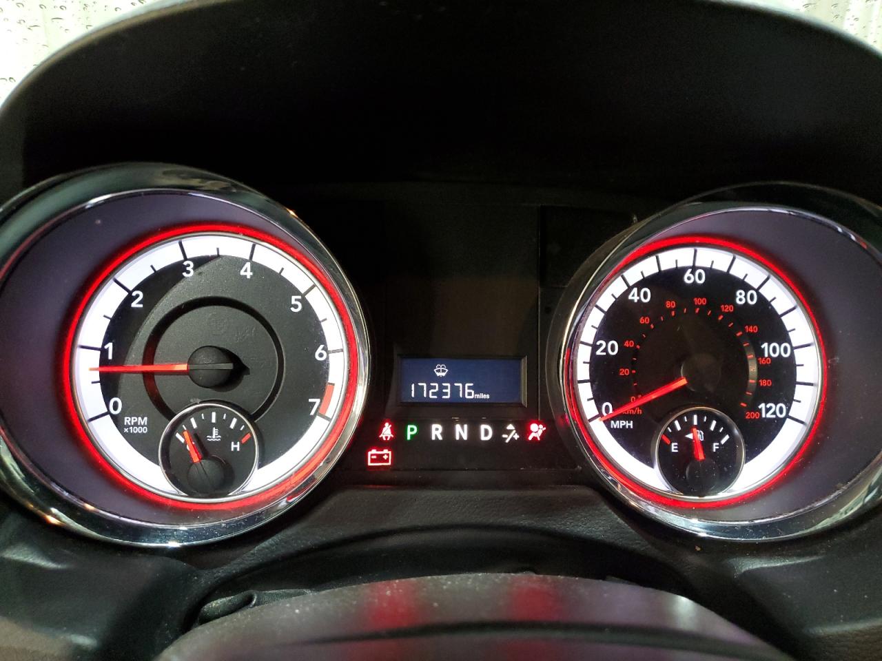 2020 Dodge Caravan - Image 9