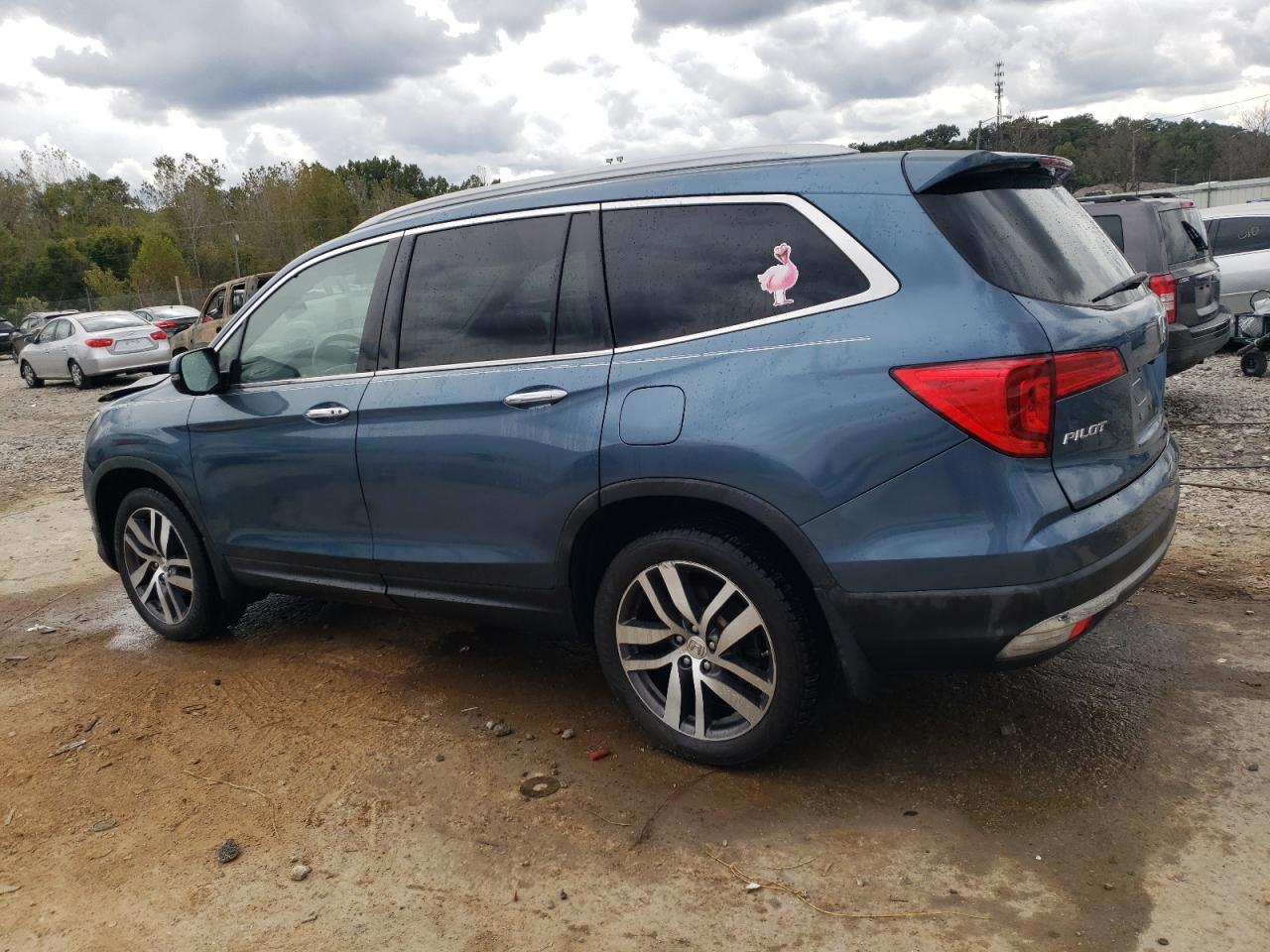 2016 Honda Pilot - Image 2