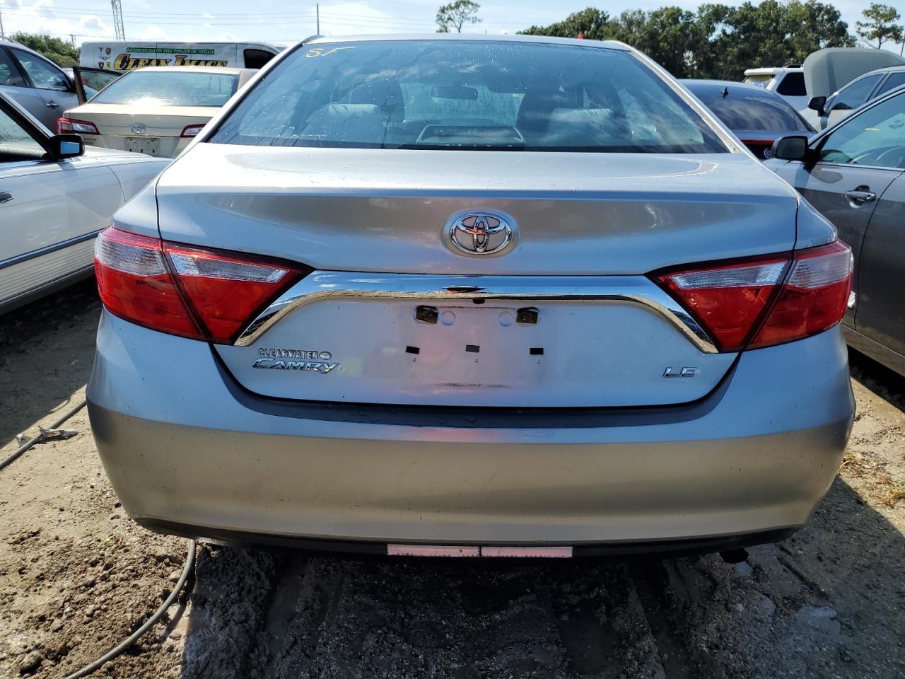 4T1BF1FK0FU116088 2015 Toyota Camry Le