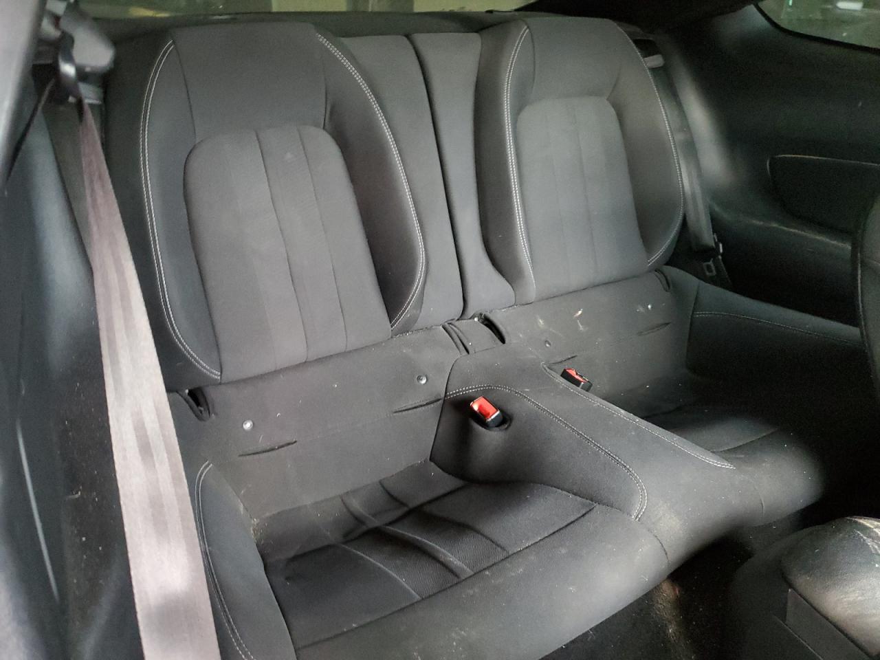 2020 Ford Mustang - Image 10