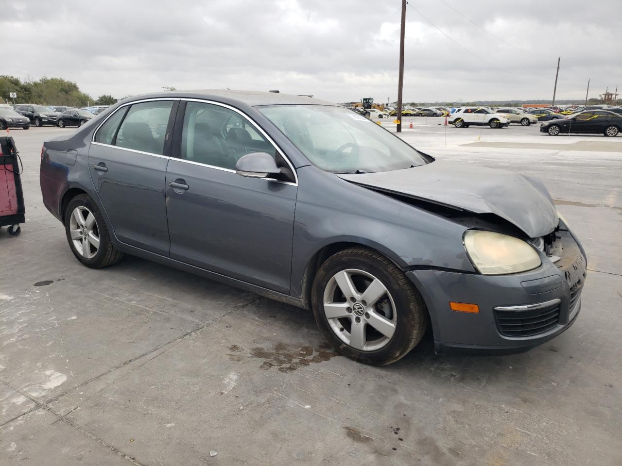 2008 Volkswagen Jetta - Image 4