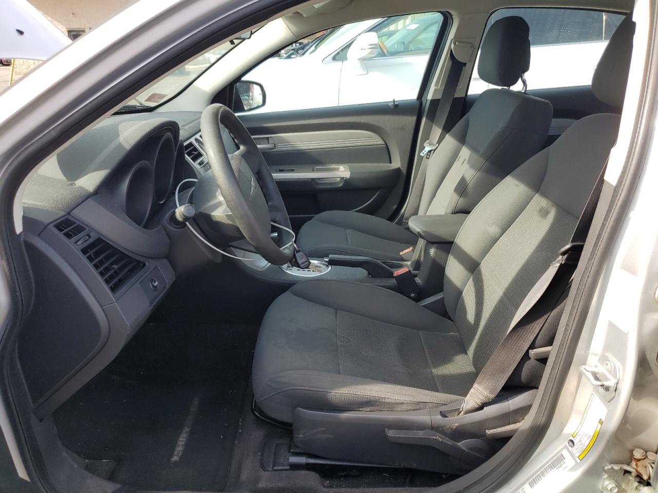 2010 Chrysler Sebring - Image 7