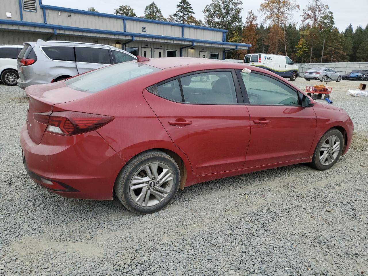 VIN KMHD84LFXKU806839 2019 HYUNDAI ELANTRA no.3