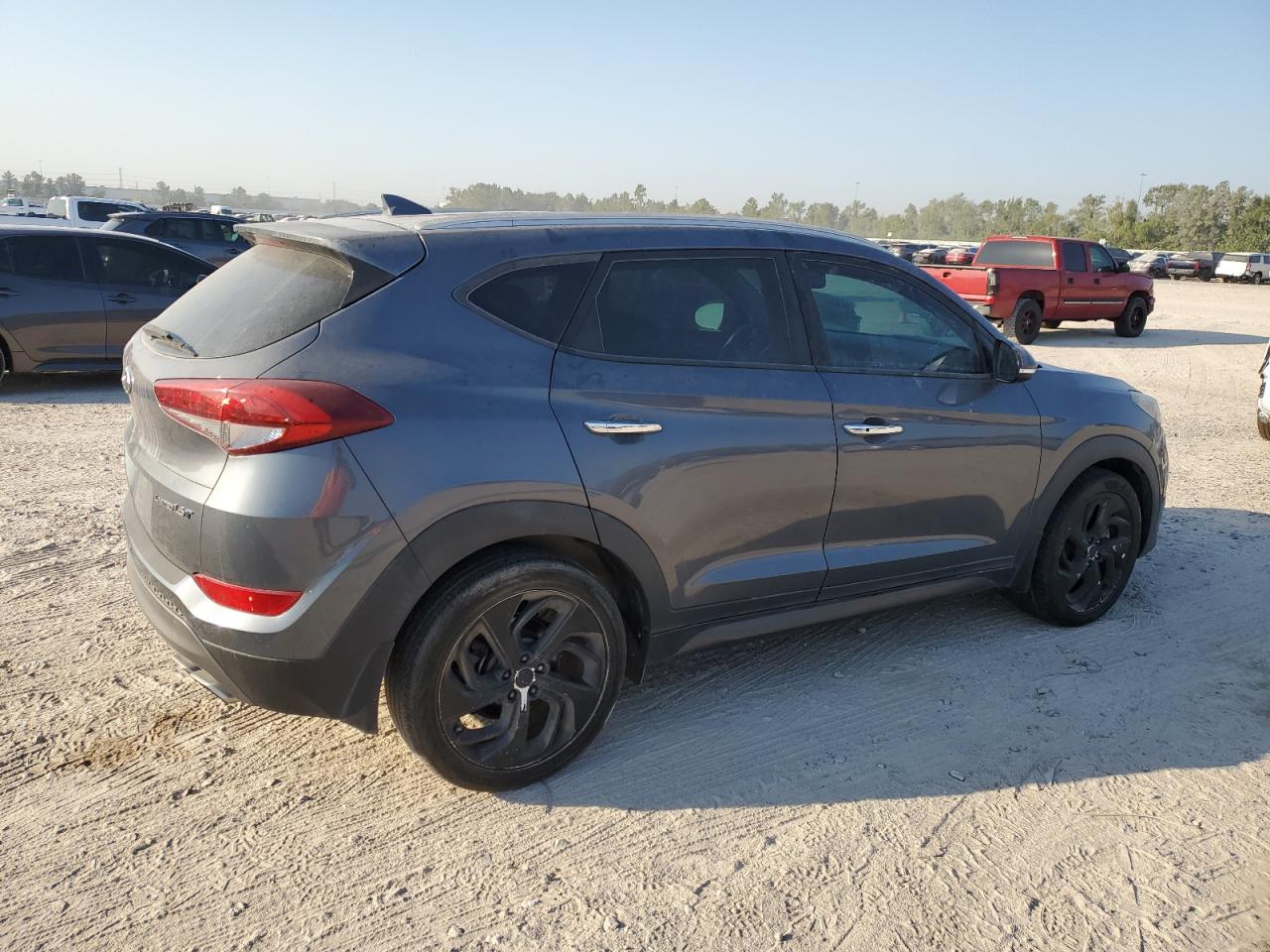 KM8J33A20GU231198 2016 Hyundai Tucson Limited