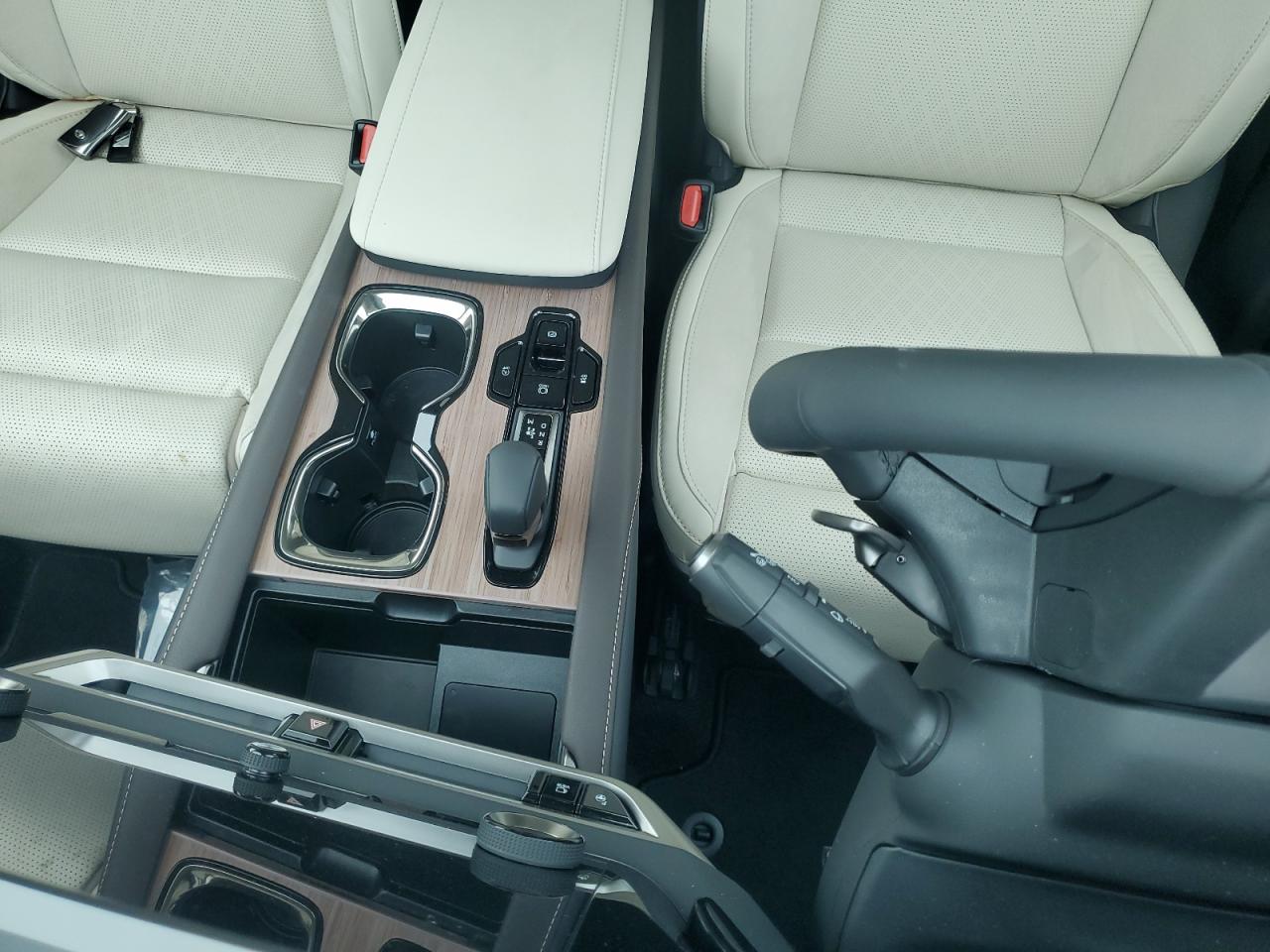 2024 Lexus RX - Image 10