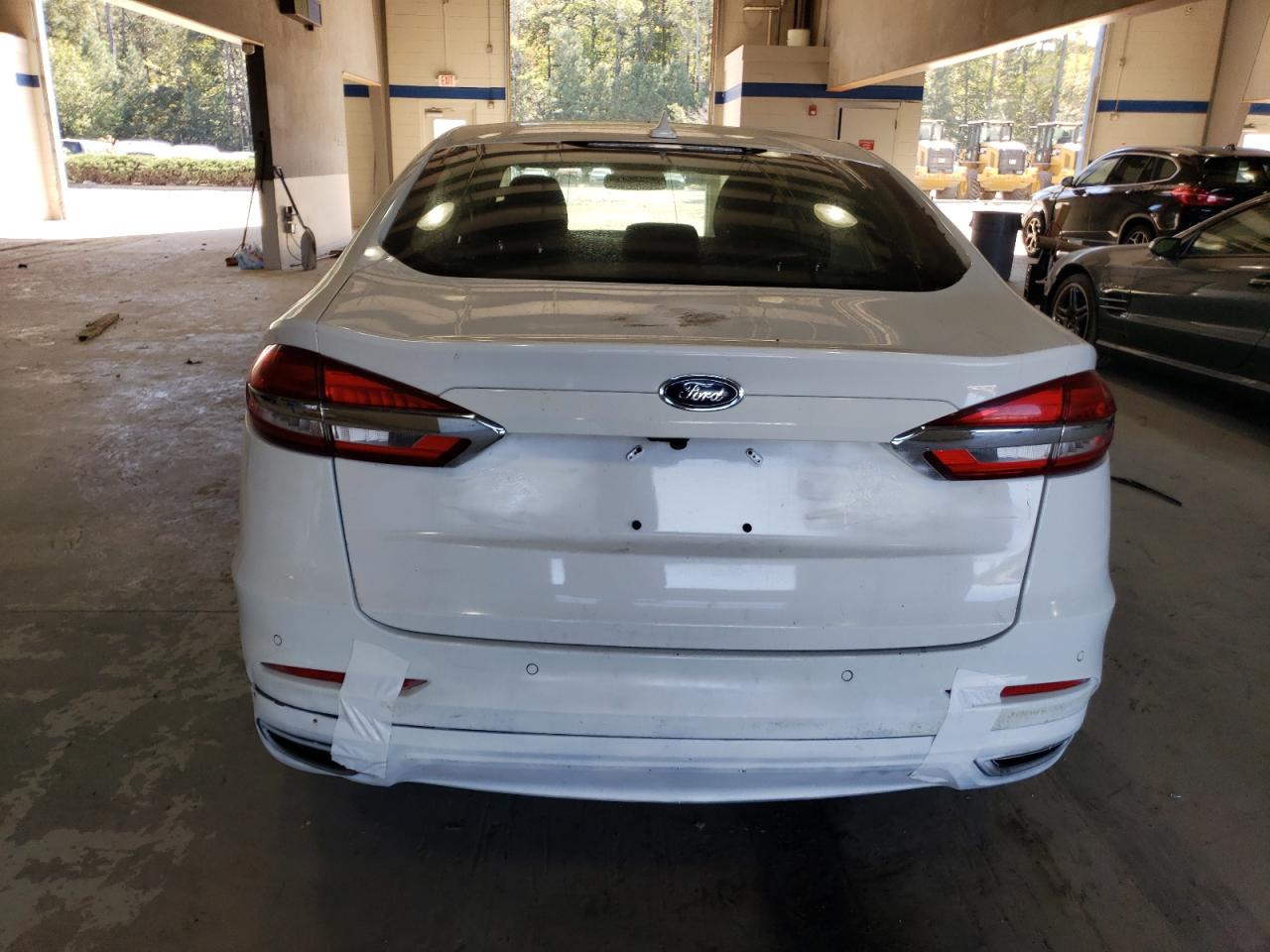 3FA6P0T96KR147397 2019 Ford Fusion Se