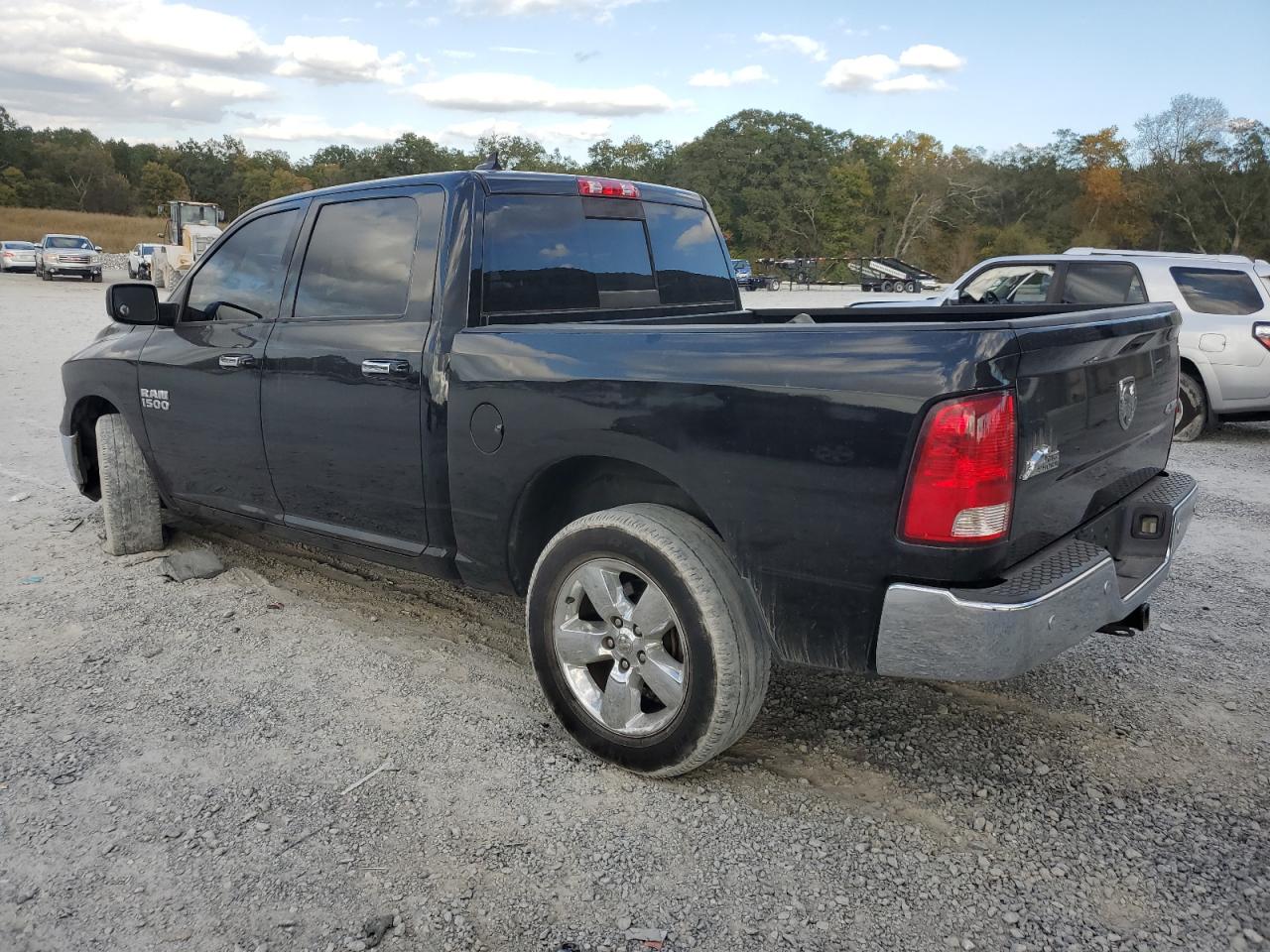 2015 RAM 1500 - Image 2