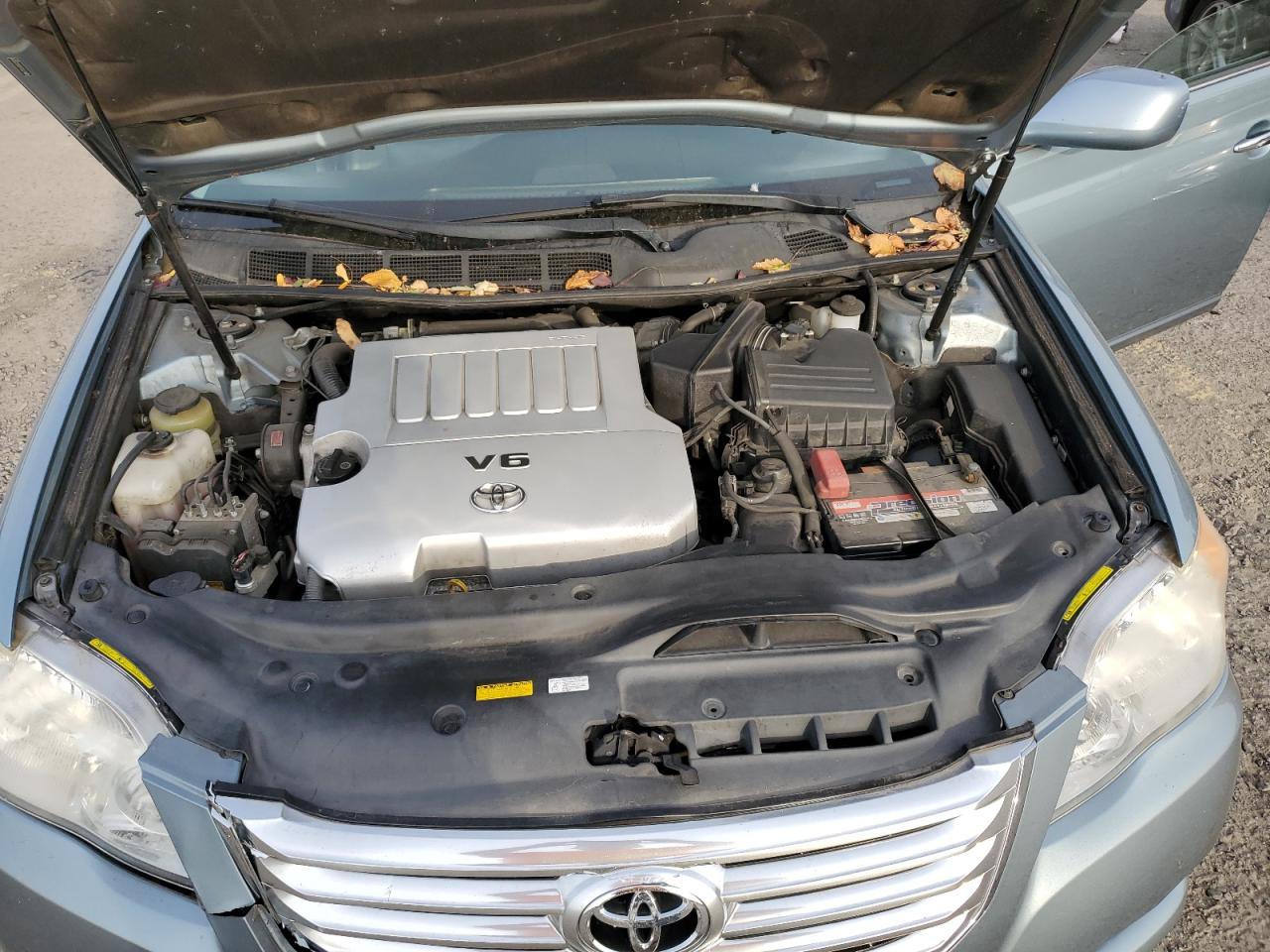 2008 Toyota Avalon - Image 13